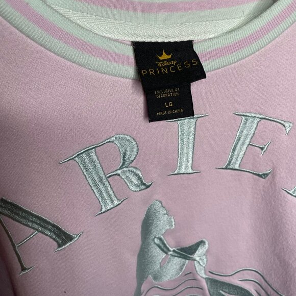 Disney The Little Mermaid Ariel Free as the Sea sweatshirt - Picture 3 of 4